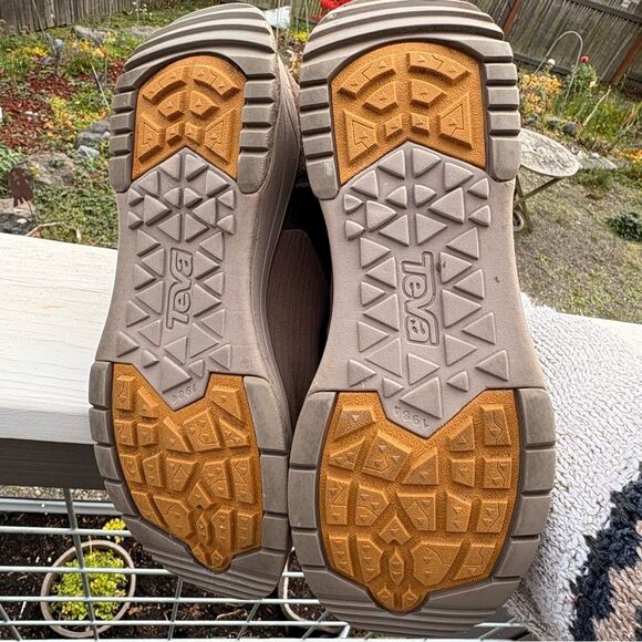 TEVA Gateway Mid Men’s boot 9.5 color “Chocolate Chip” - Picture 3 of 8